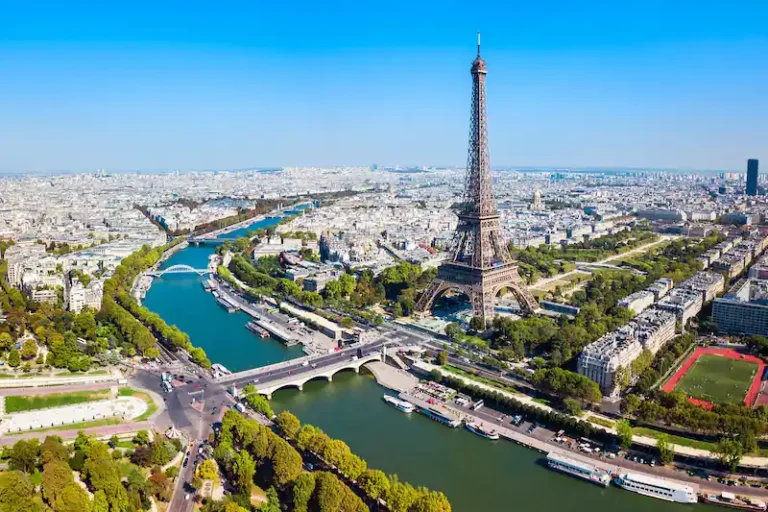 trip plan paris destination